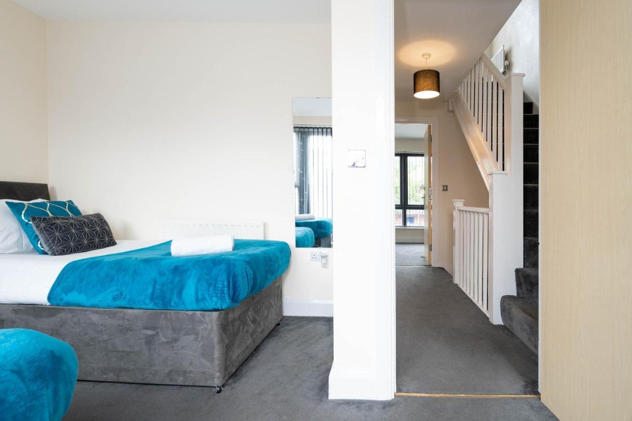 City Centre Townhouse - 3 Bedrooms - Garage - Parking - Top Rated Birmingham Bagian luar foto